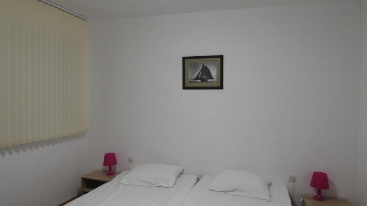 Apartment Crystal Balchik Esterno foto