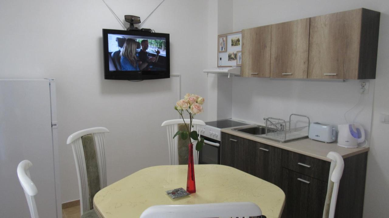 Apartment Crystal Balchik Esterno foto
