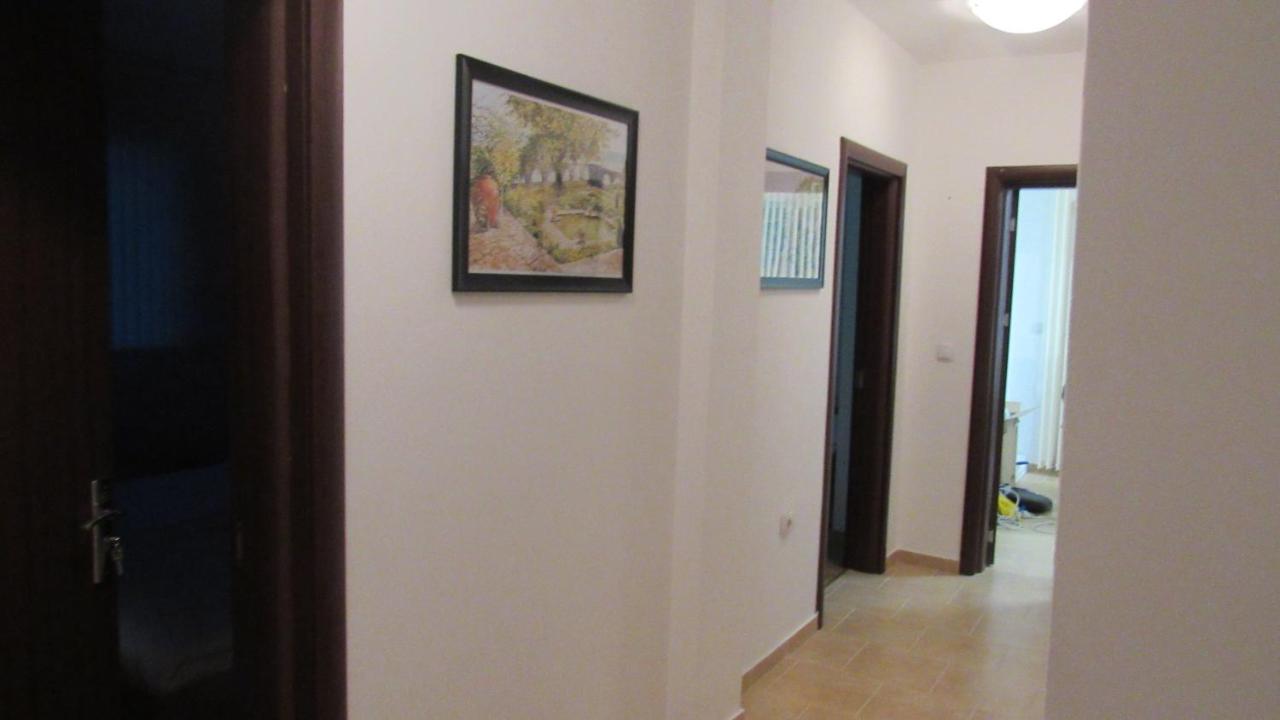 Apartment Crystal Balchik Esterno foto