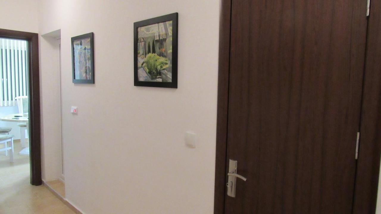 Apartment Crystal Balchik Esterno foto